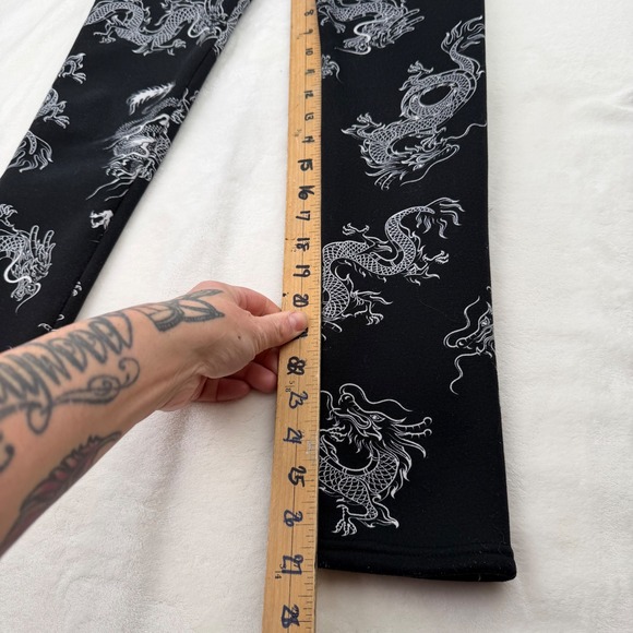 AE Just Cozy Dragon Print Fleece Lined Leggings Y2K Goth Grunge Womens Sz XS/S - Picture 2 of 8